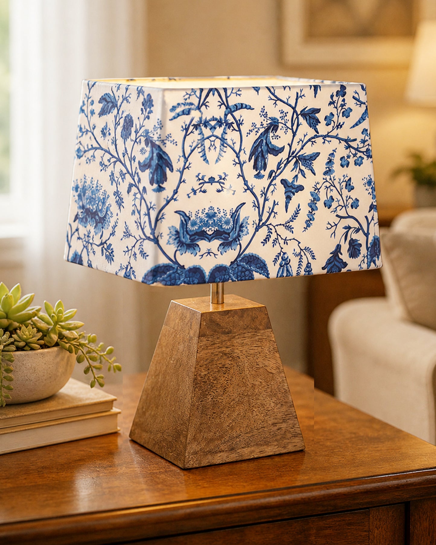 Wood Table Lamp, Modern Base Fabric Lampshade for Home Office Cafe Restaurant, Pyramid, Bird Square