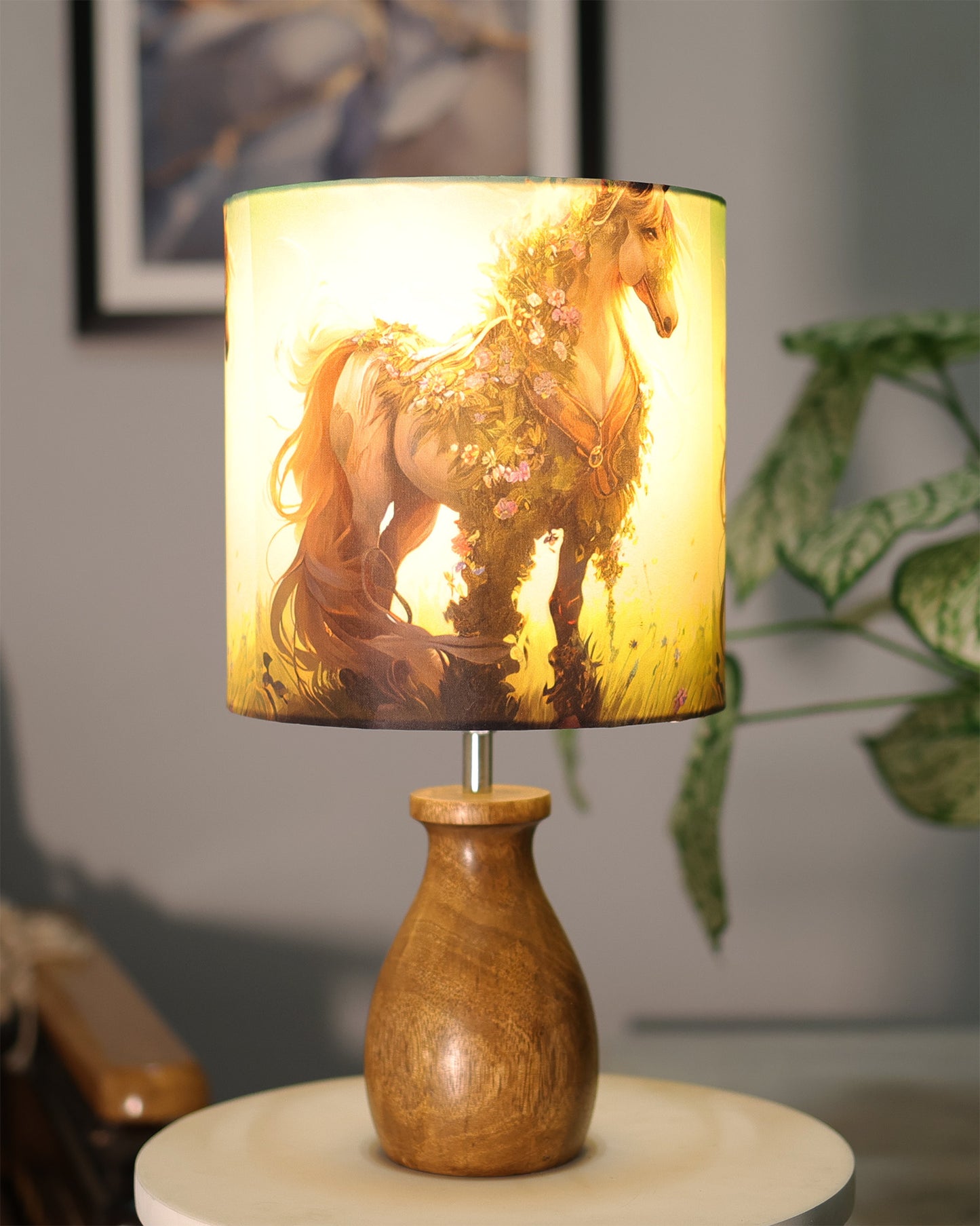 Dovel Pot Modern Table Lamp, Wooden Base Modern Fabric Lampshade for Home Office Cafe Restaurant