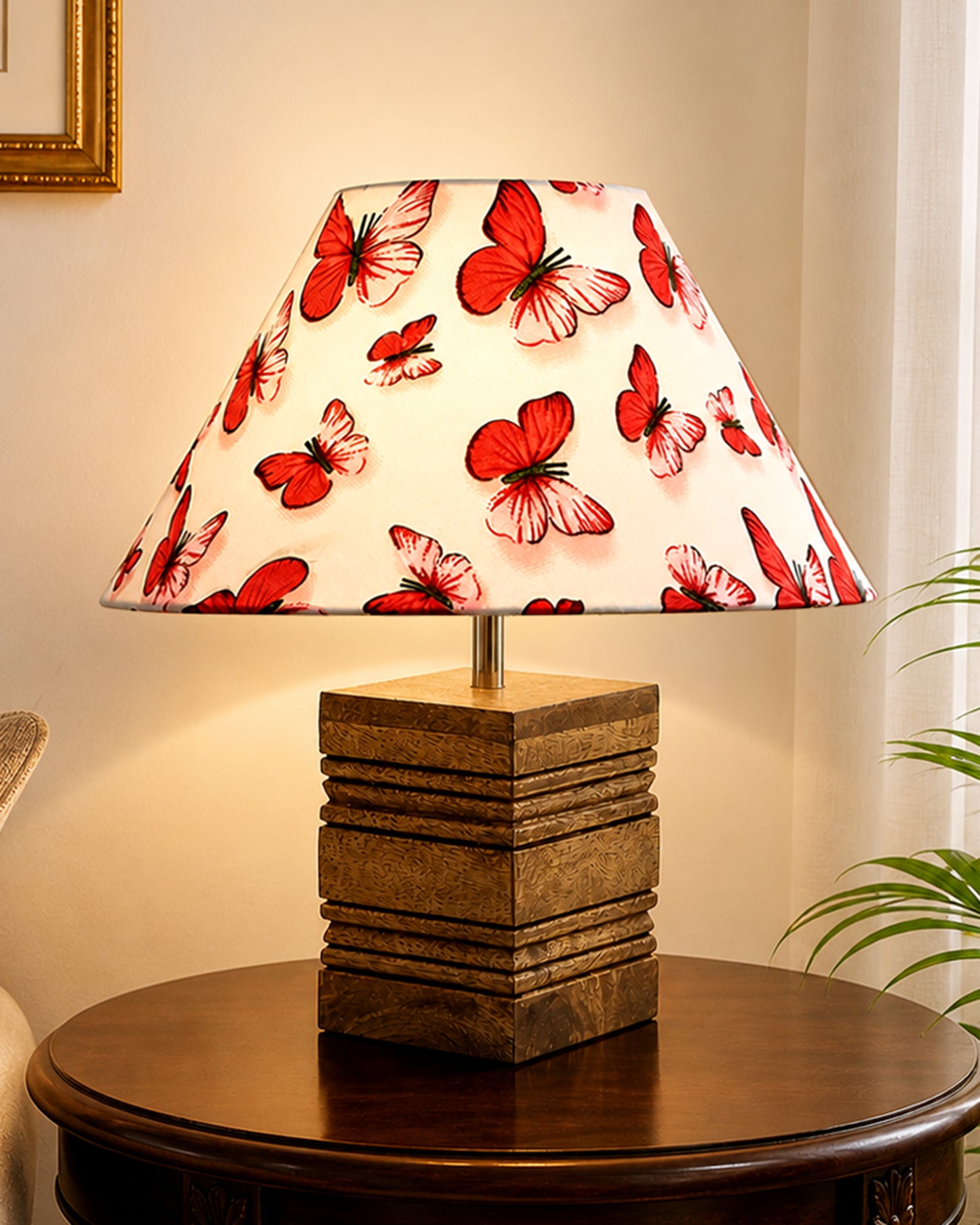 Ribbed Cube Table Lamp, Wooden Base Modern Fabric Lampshade for Home Office Cafe Restaurant, Cone