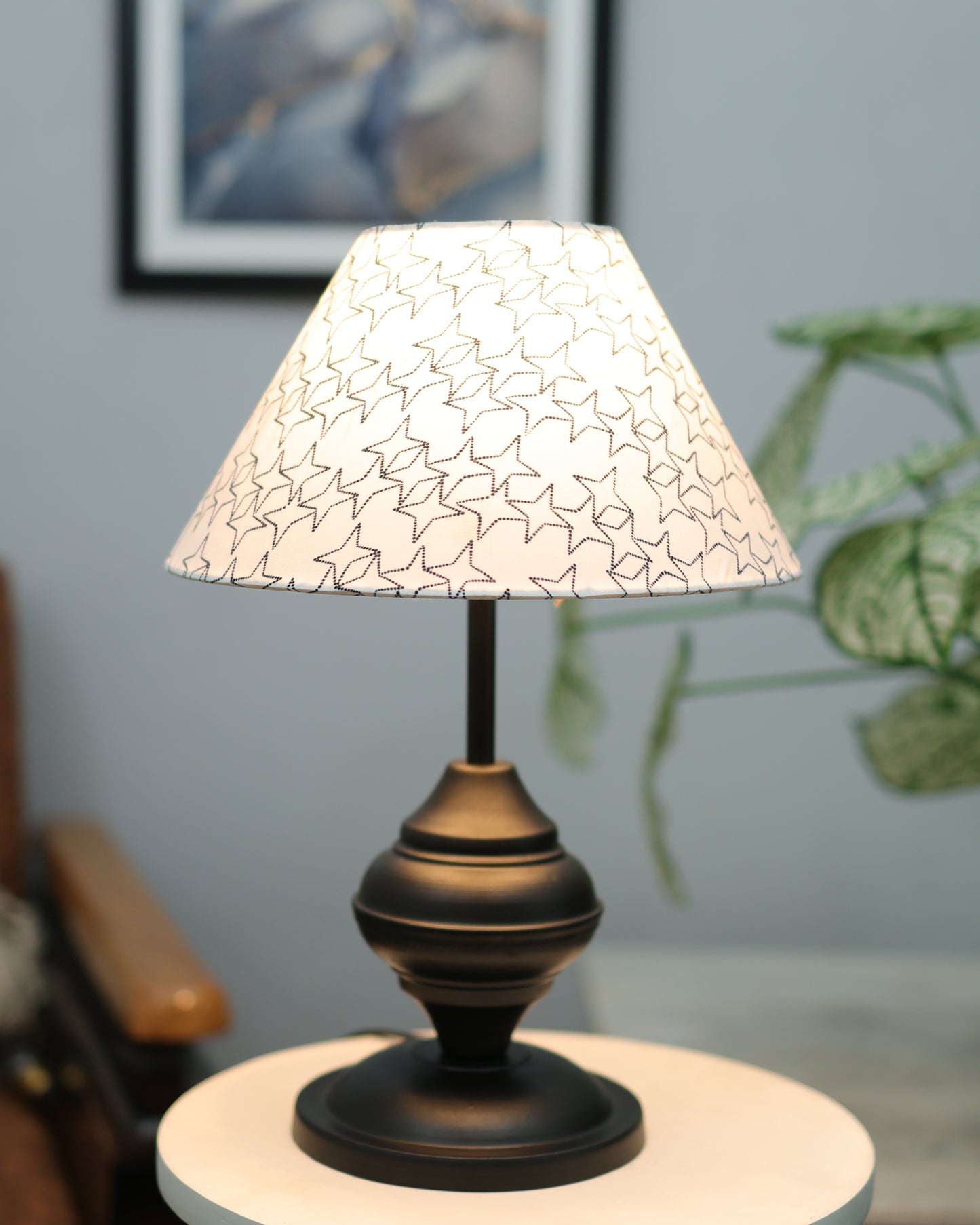 Black Metal Urn Table Lamp with Fabric Shade, B22 holder Nightstand Lamp