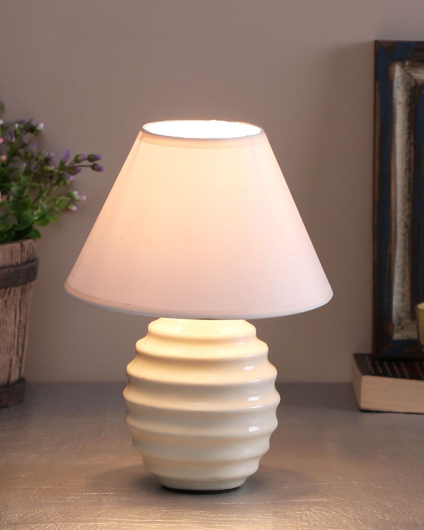 Modern Small Ceramic Table Lamp, Classic Bedside Desk lamp for Living Room Bedroom, Farmhouse Night