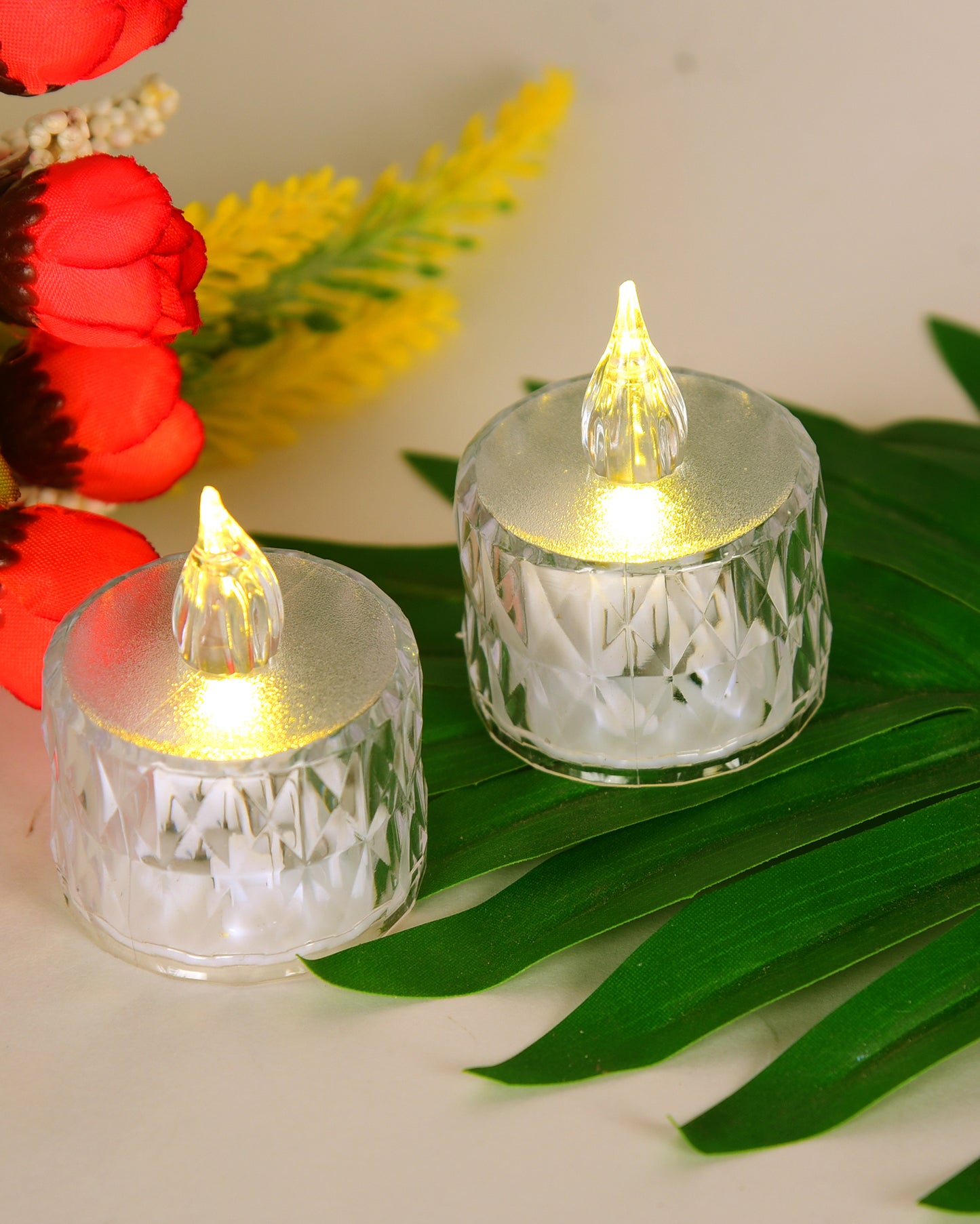 Flameless Crystal Candle, Diamond-Shape Candle, 6 Pieces Tea Lights, Warm White, for Weddings, Tables, Diwali, Christmas (1.5" 3.1")