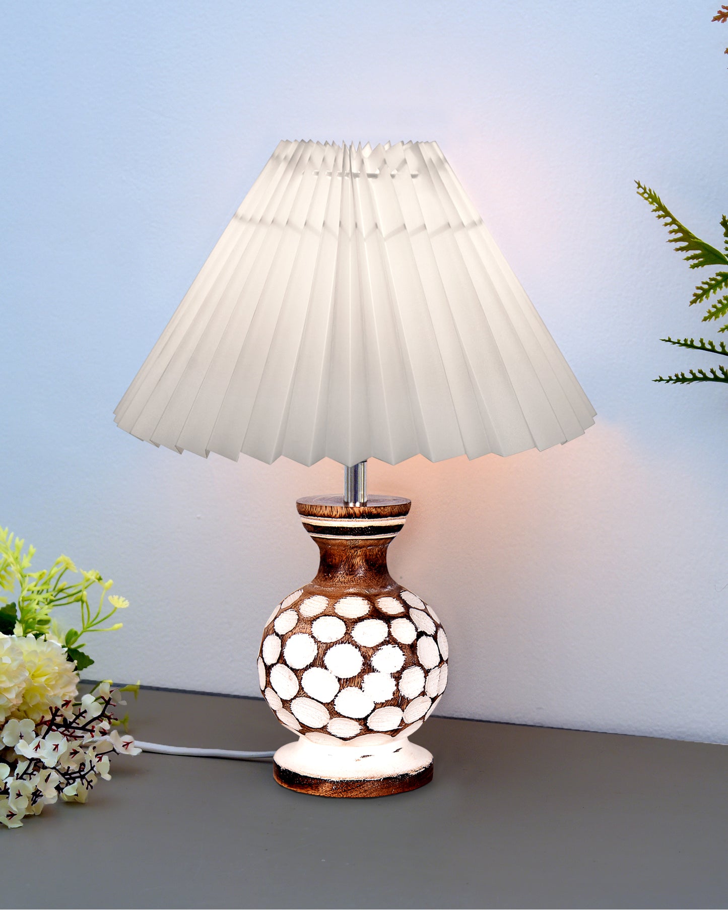 Small Cute Bedside Lamp with Linen Beige Lampshade, Nightstand Lamp for Nursery, Bedroom, Kid Room, Living Room, Light Brown Wooden Base, E27, Carved Ball, Pleated Jute