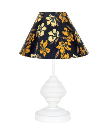 Farmhouse Matt Table Lamp for Bedroom, White Modern Bedside Lamps for Living Room, Rustic Table Light for Night Stands, Dorm, Office, Home Décor Fabric Shade, E27 holder, Urn, Iris Cone