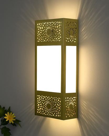 Turkish Moroccan Wall Sconce Lamp, Vintage Hand Carved Metal Wall Light, Wall Mounted Porch Light, Brass Finish for Home,Villa, Kitchen, Restaurant, Triangle