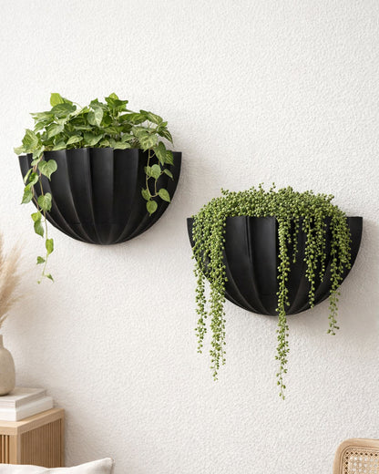 Homesake® Black Self Watering Wall Planter Ribbed Half Moon, Rustproof PP, Dual Chamber Design