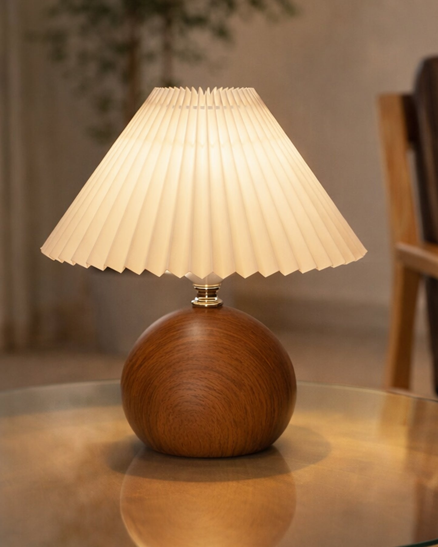 Homesake® Wood Grain Pattern Small Table Lamp,Desk Light, Table Lamp, Metal Bedroom Lamps for Nightstand, Small Scalloped Lamp Shade Table Lamps for Small Spaces for Bedroom,Living Room, Round